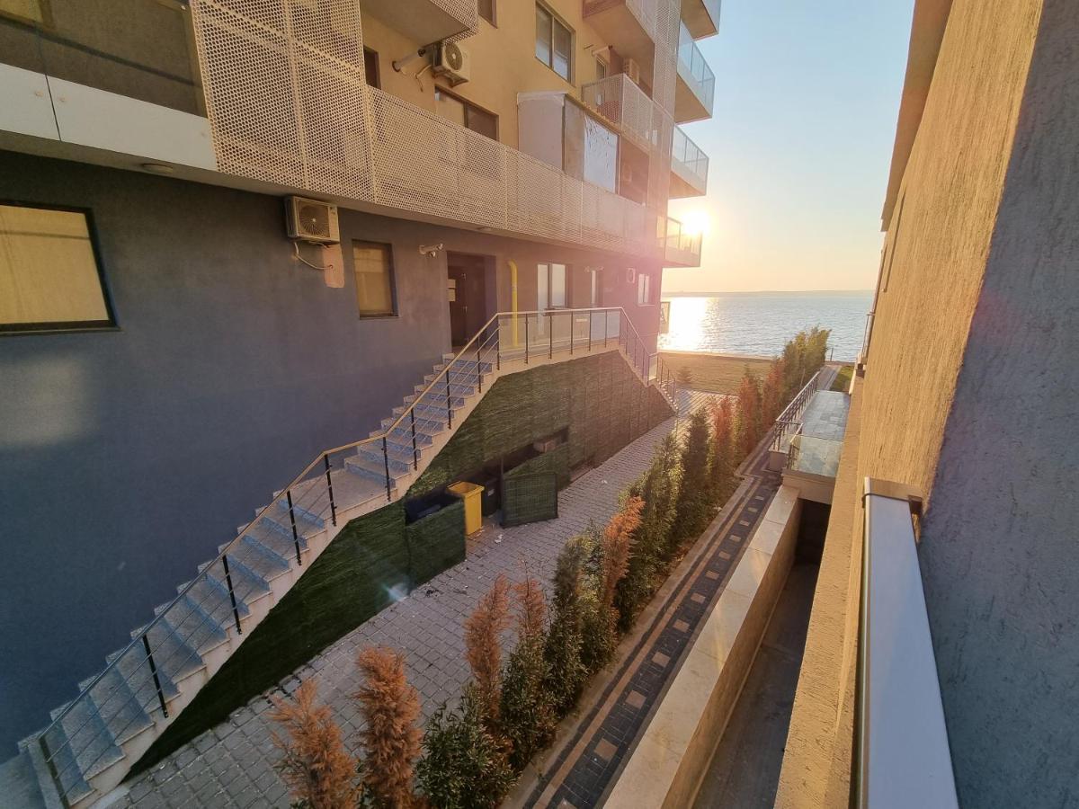 Breeze Studio Apartment Mamaia Ngoại thất bức ảnh
